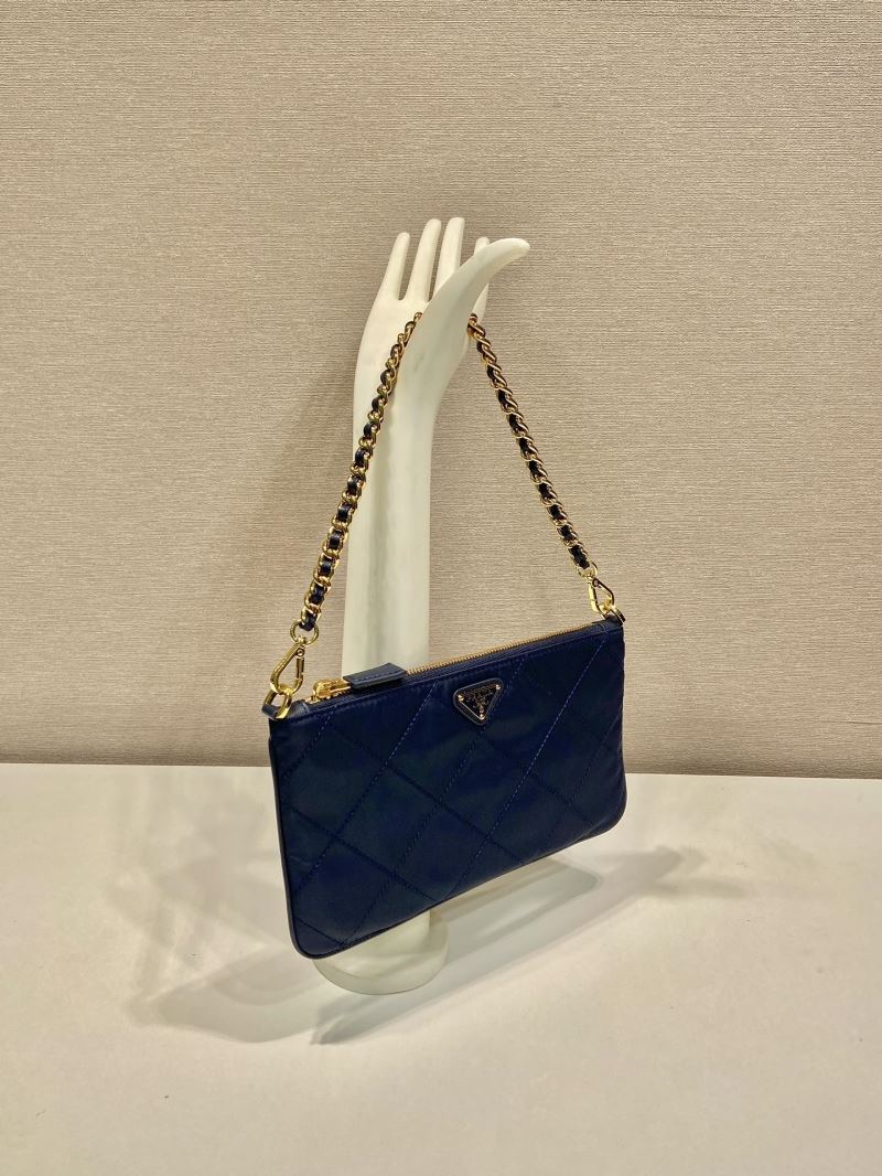 Pra*a hobo bags